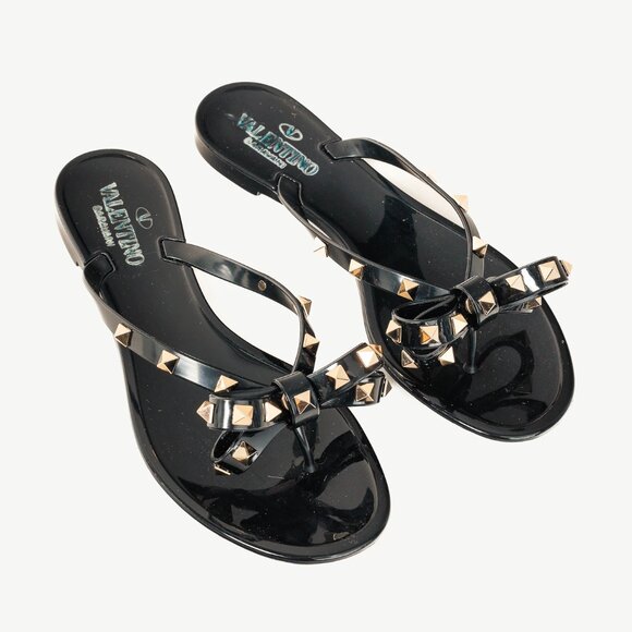 Valentino Garavani Nero Rockstud Bow Jelly Thong Sandals - Picture 1 of 10